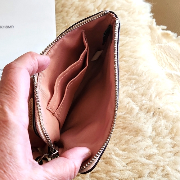 Gorgeous Coach Soft Blush Pink Minetta Satchel/Crossbody & Wallet Set 🩷 - Picture 8 of 17